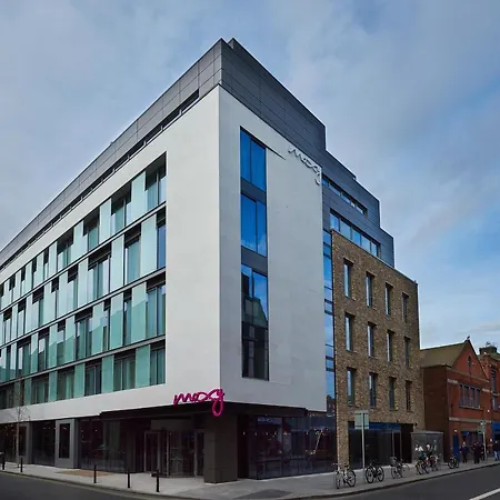 Hotel Moxy 4*