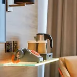 Hotel Moxy 3*