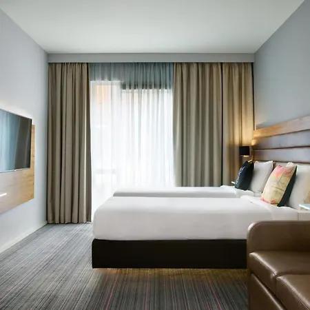 Hotel Moxy 3*