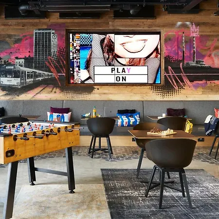 Moxy 酒店 3*